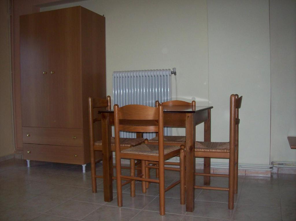 Petros Studios Poros  Bilik gambar